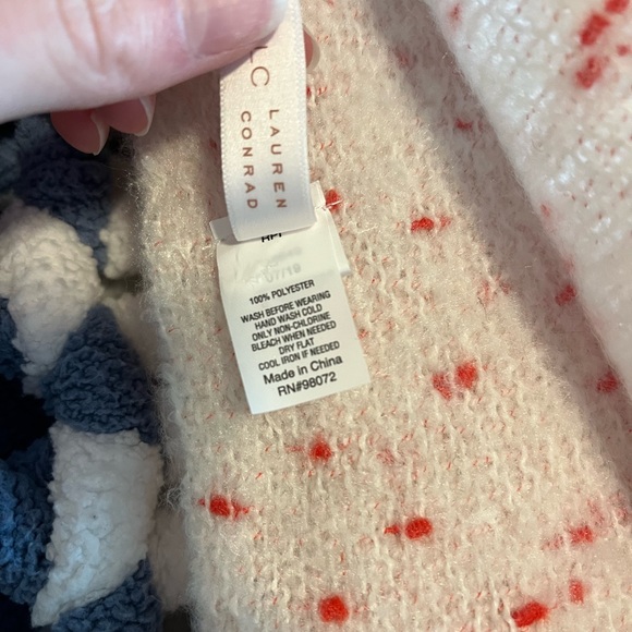 Super soft blanket scarf - Picture 5 of 5